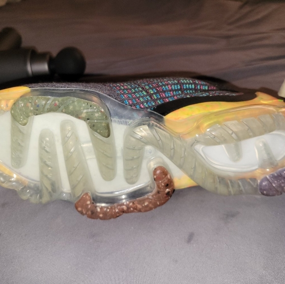 Nike vapormax 2020 flyknit size 12 grey multicolor yellow - Picture 4 of 4